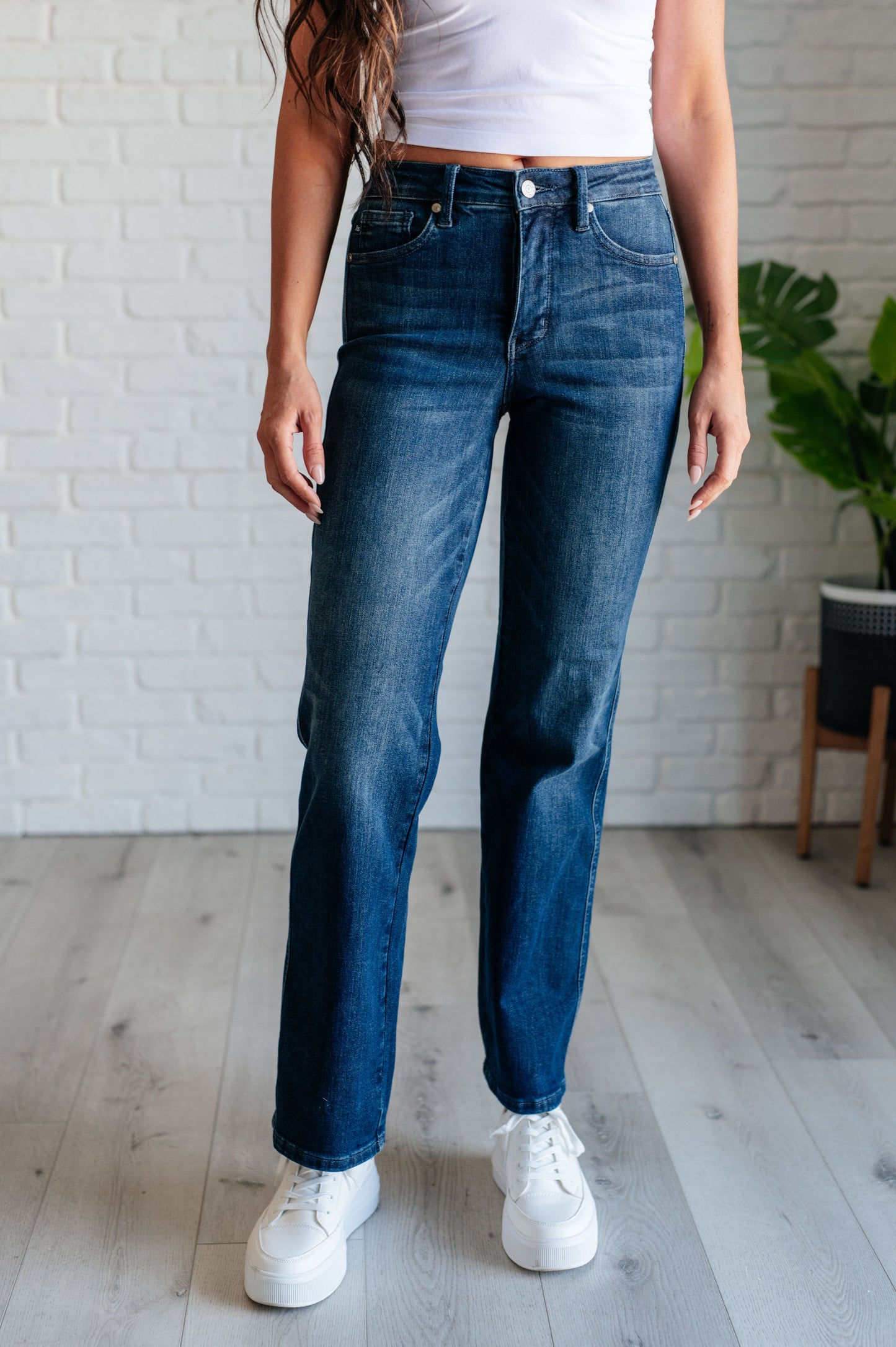 Judy Blue ~ Muriel Mid Rise Control Top Classic Straight Jeans