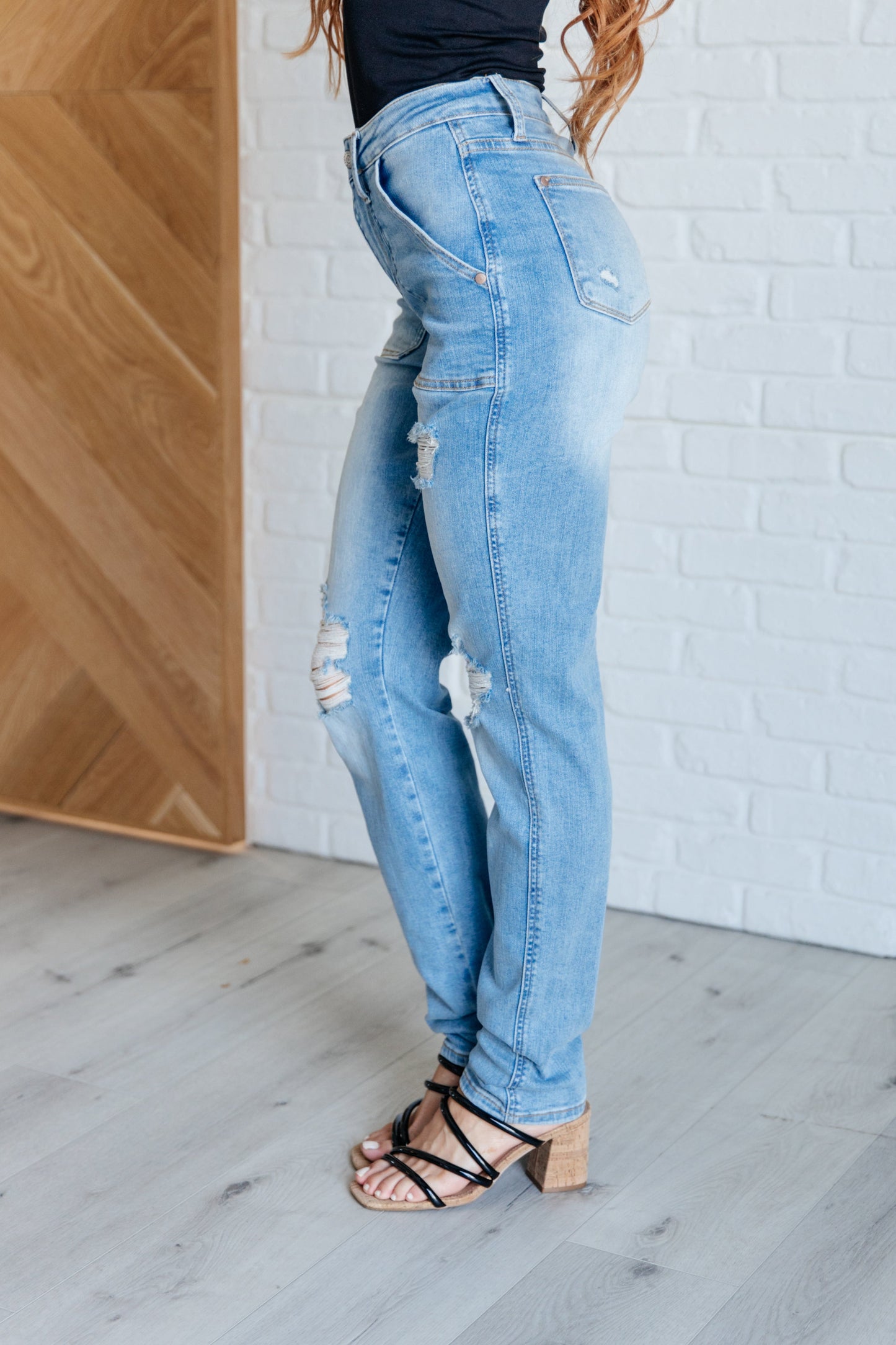 Judy Blue ~ Aiden High Rise Patch Pocket Distressed Boyfriend Jeans