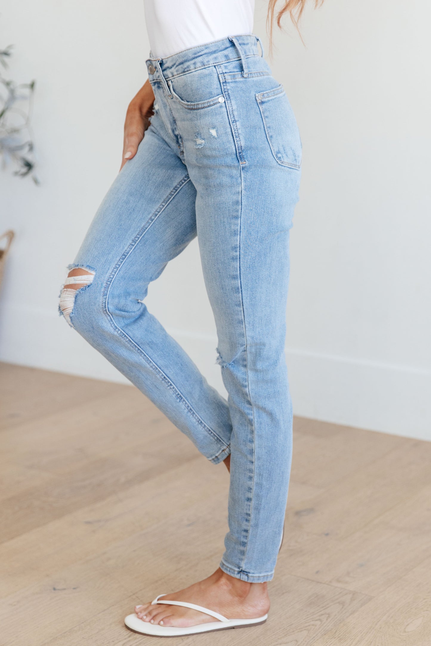 Judy Blue ~ Eloise Mid Rise Control Top Distressed Skinny Jeans