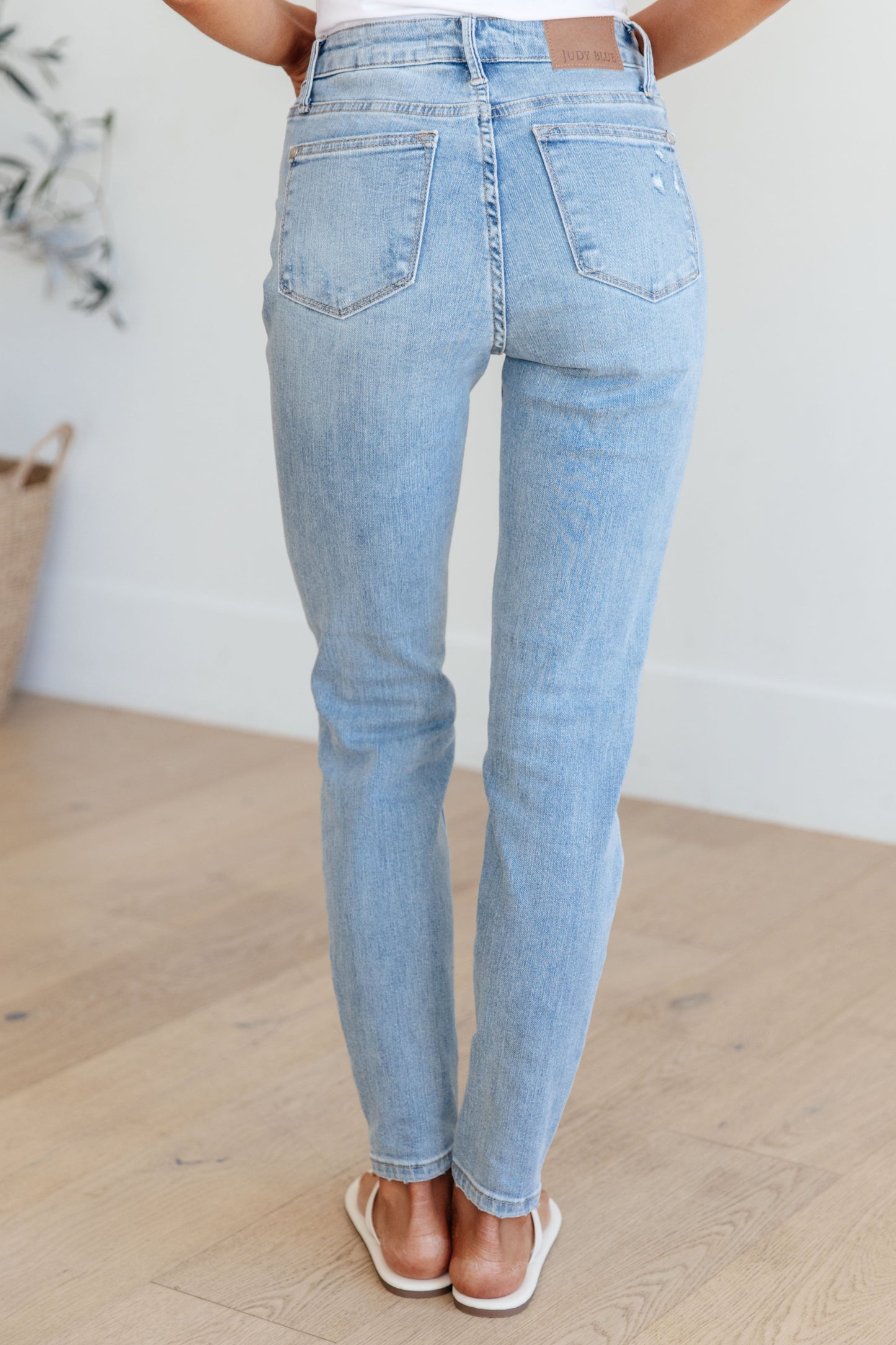 Judy Blue ~ Eloise Mid Rise Control Top Distressed Skinny Jeans