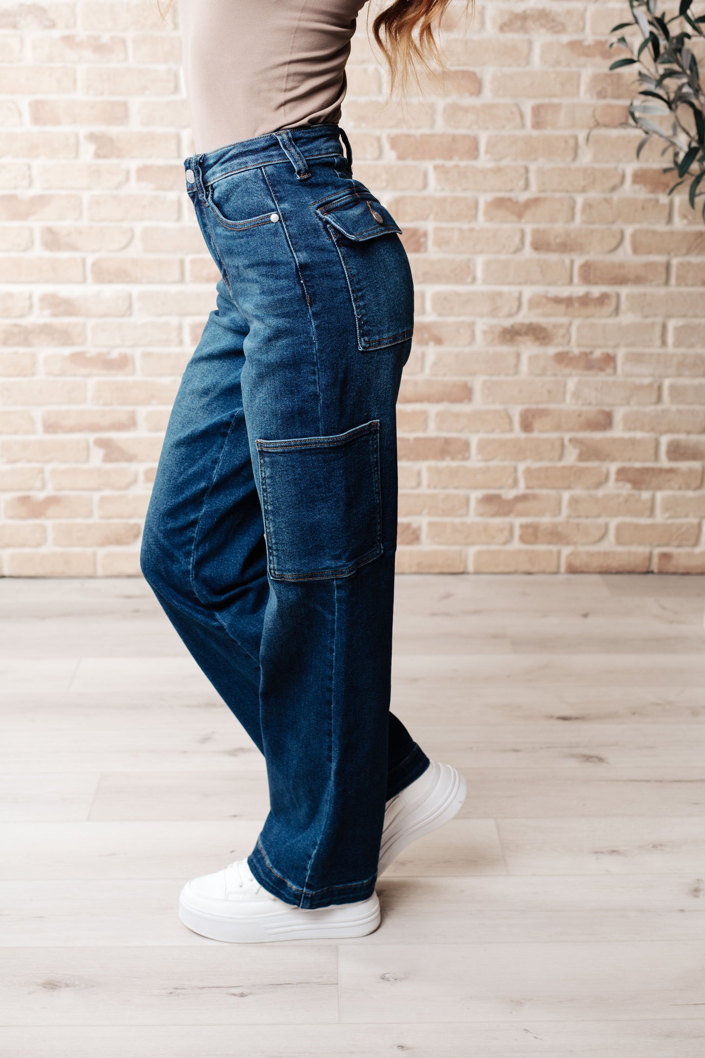 Judy Blue ~ Leila High Rise Cargo Straight Jeans