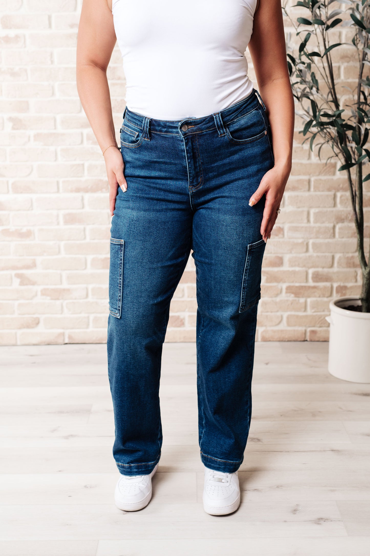 Judy Blue ~ Leila High Rise Cargo Straight Jeans