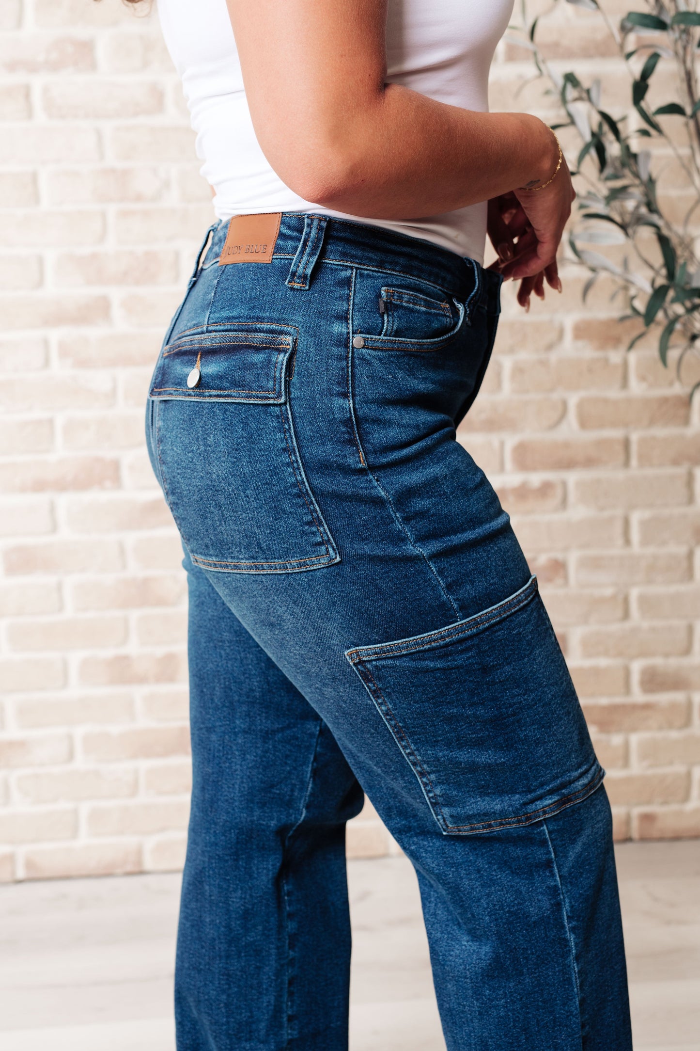 Judy Blue ~ Leila High Rise Cargo Straight Jeans