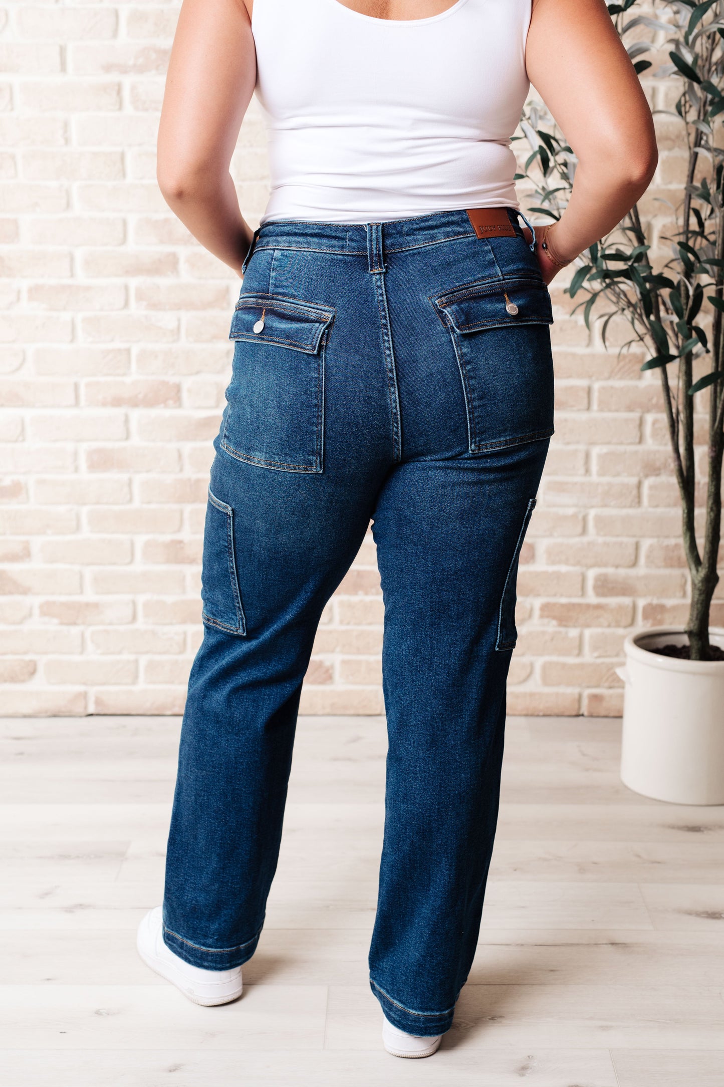 Judy Blue ~ Leila High Rise Cargo Straight Jeans