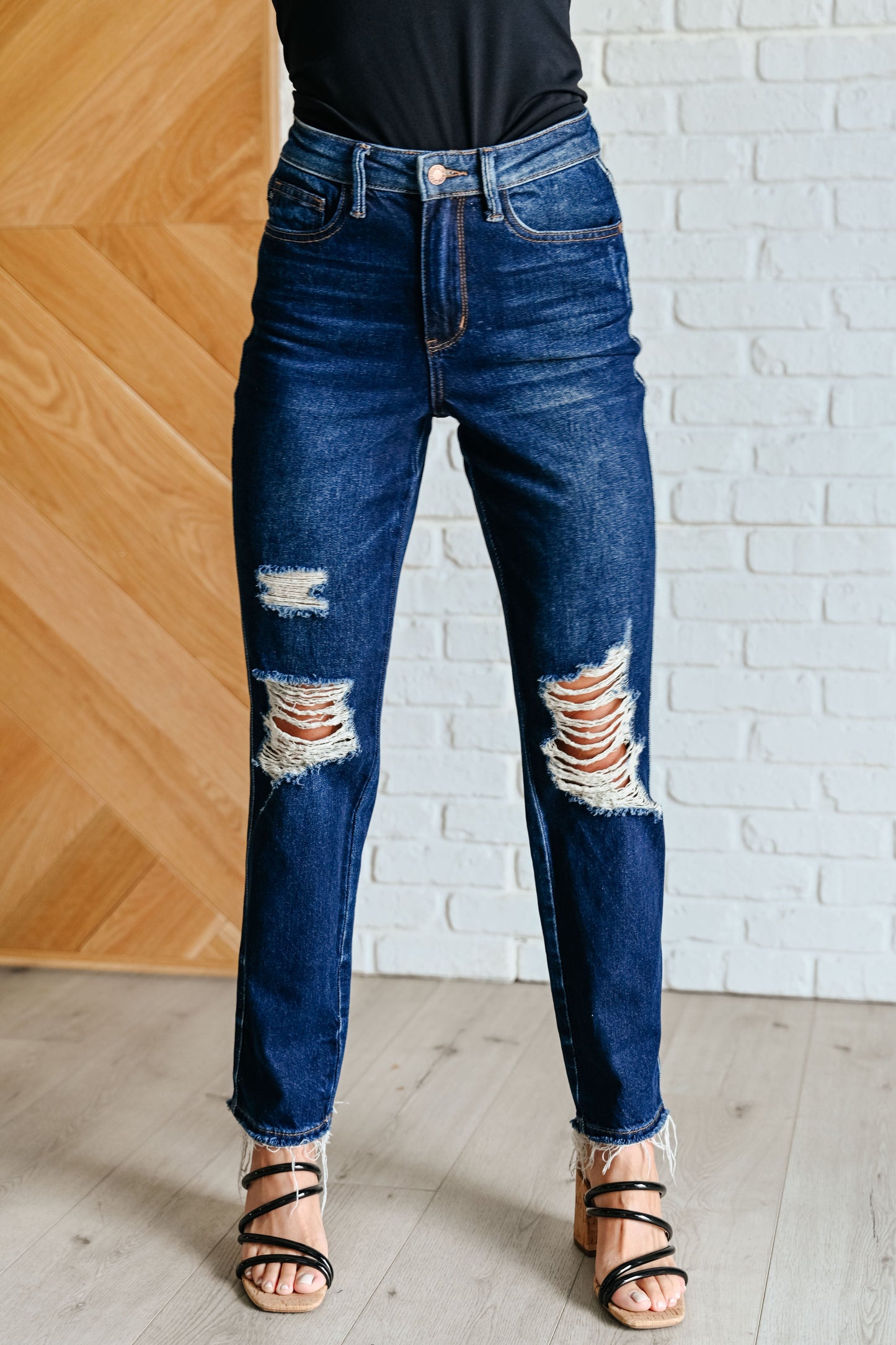 Judy Blue ~ Montana High Rise Rigid Magic Distressed Straight Jeans