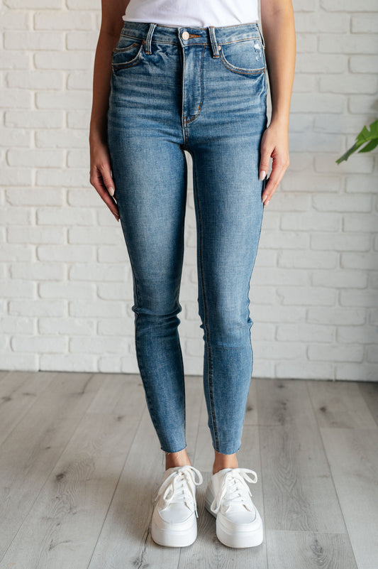 Judy Blue ~ Nicole Tummy Control Skinny Jeans in Vintage Wash