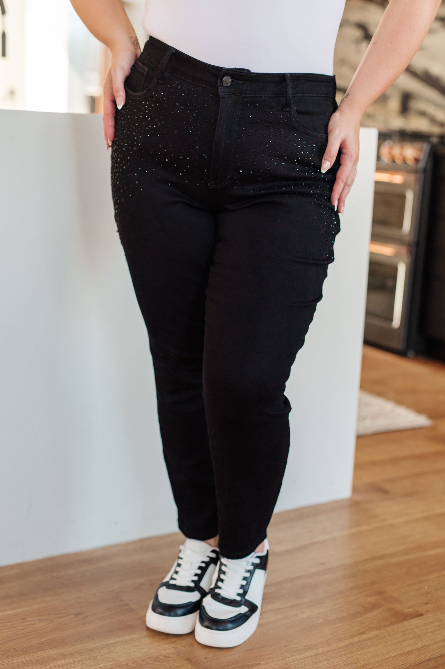 Judy Blue ~ Reese Rhinestone Slim Fit Jeans in Black