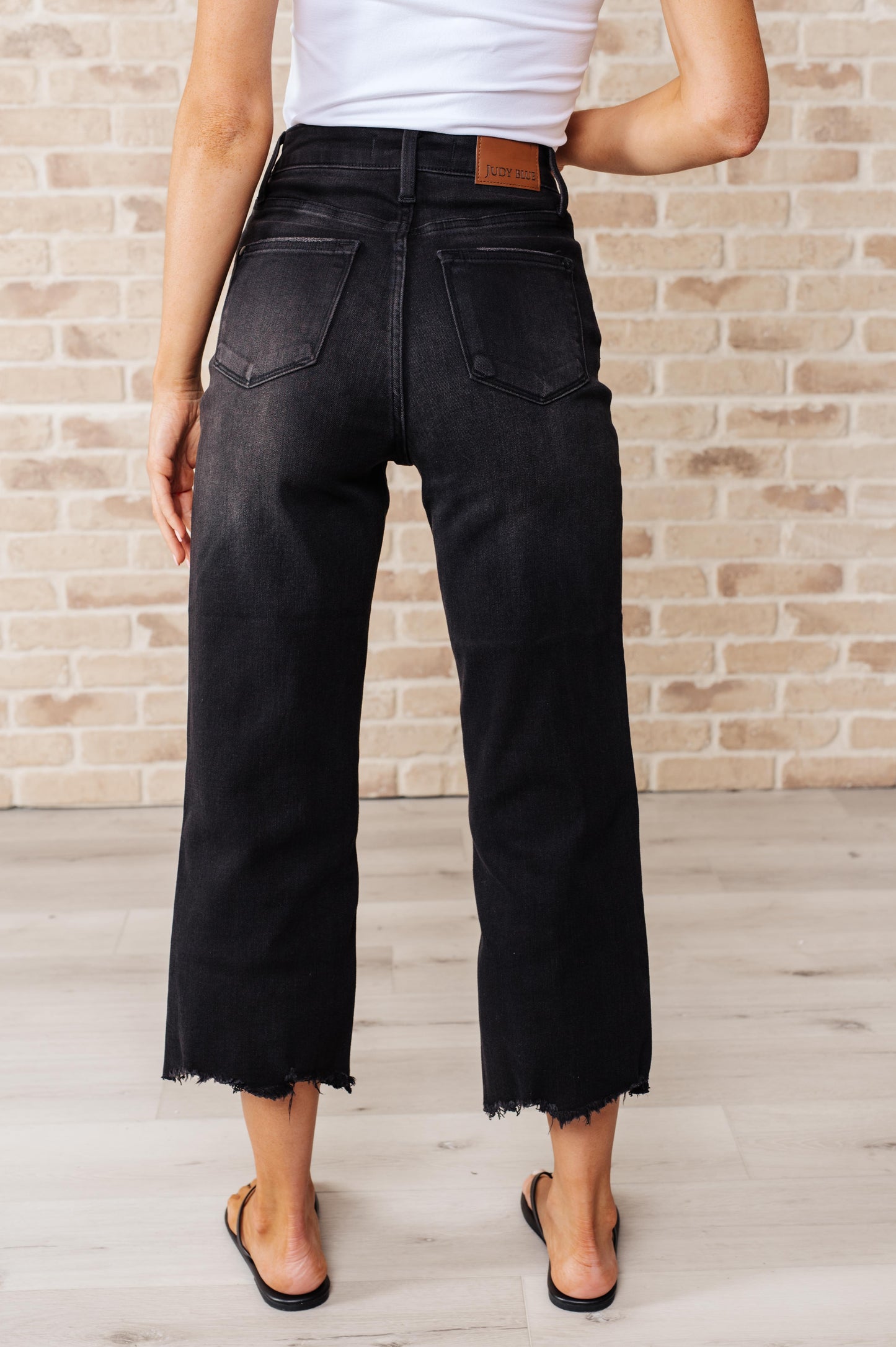 Judy Blue ~ Ryan High Rise Button Fly Wide Leg Crop Jeans