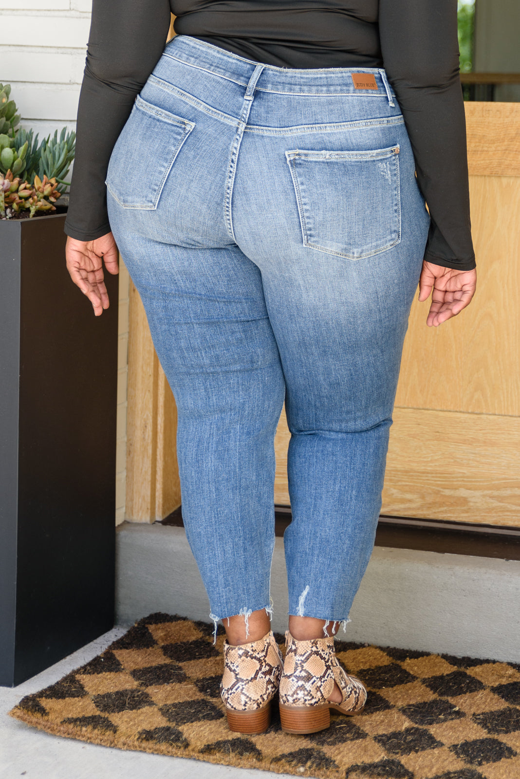 Judy Blue ~ Kyla Destroyed Hi Waist Relaxed Fit