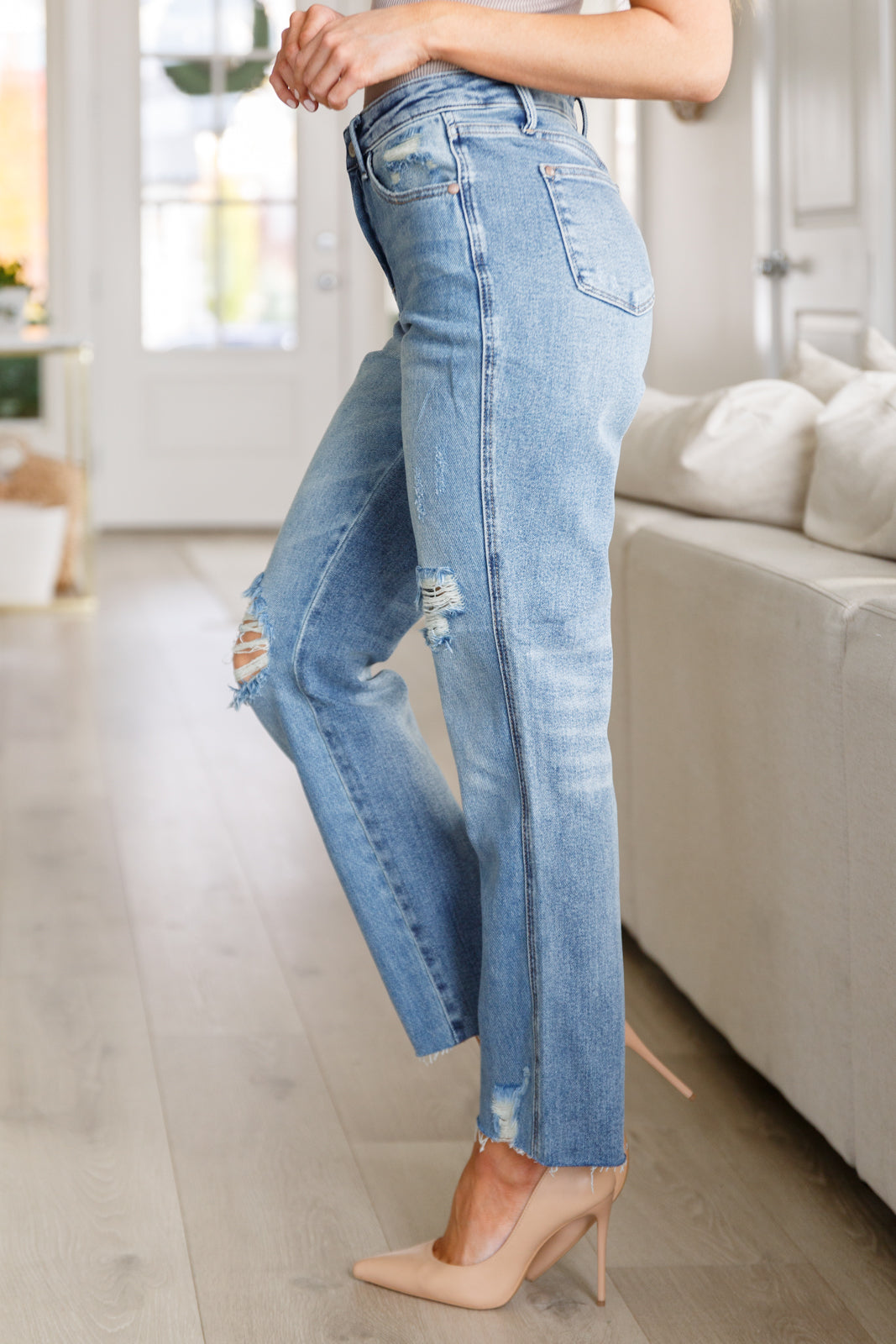 Judy Blue ~ Nora High Rise Rigid Magic Destroy Slim Straight Jeans